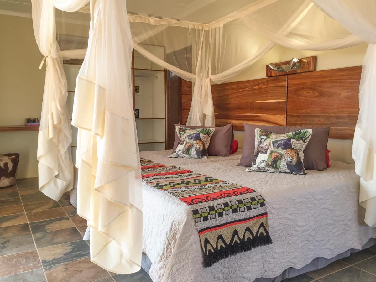 Okutala Etosha Lodge Outjo Kültér fotó