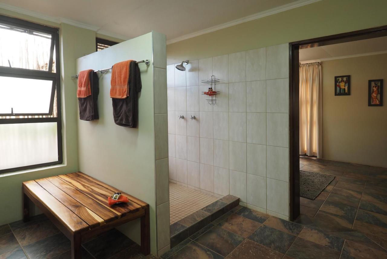 Okutala Etosha Lodge Outjo Kültér fotó