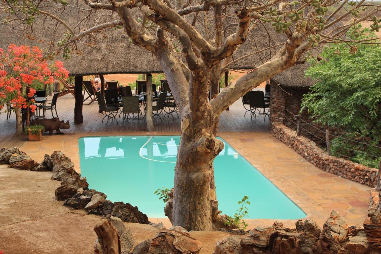 Okutala Etosha Lodge Outjo Kültér fotó