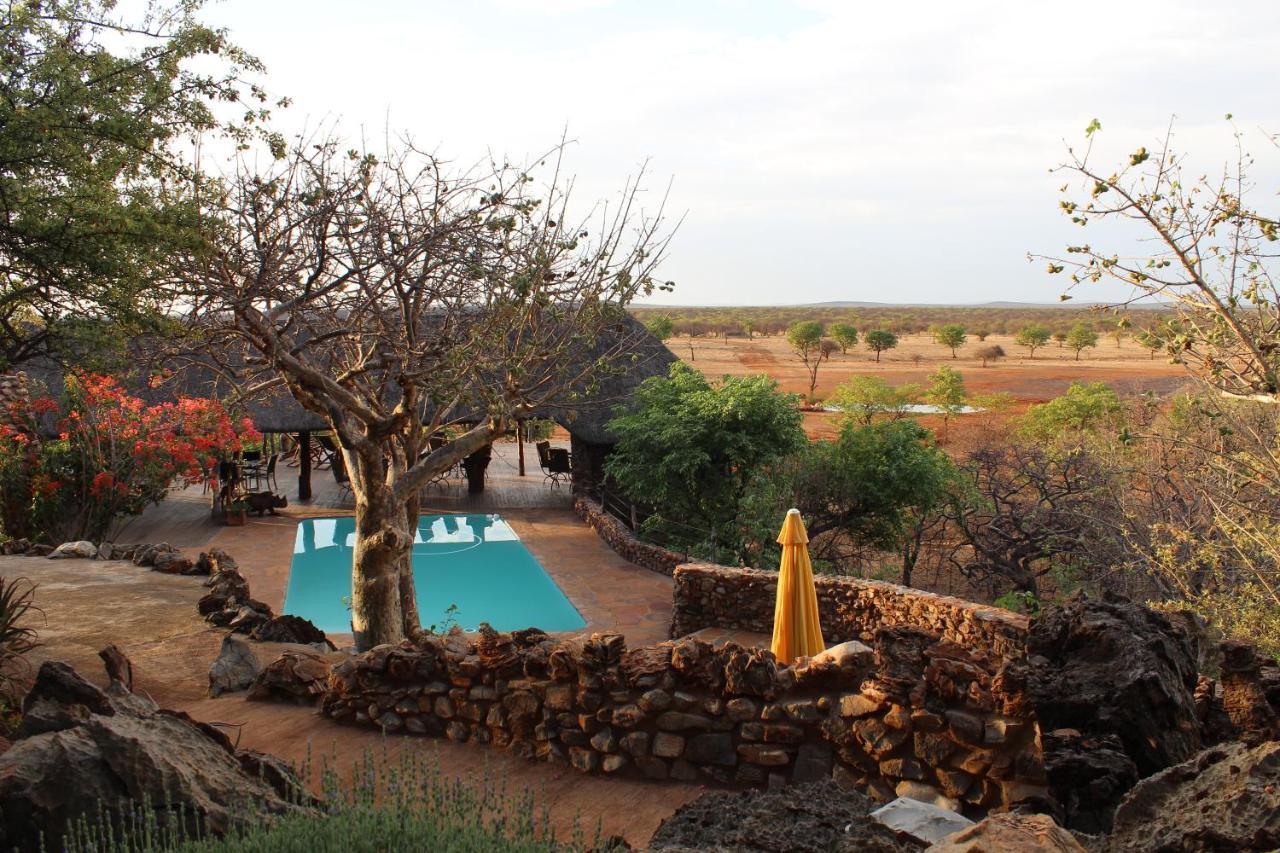 Okutala Etosha Lodge Outjo Kültér fotó