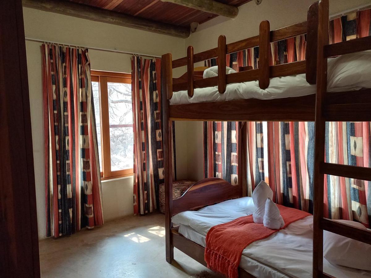 Okutala Etosha Lodge Outjo Kültér fotó